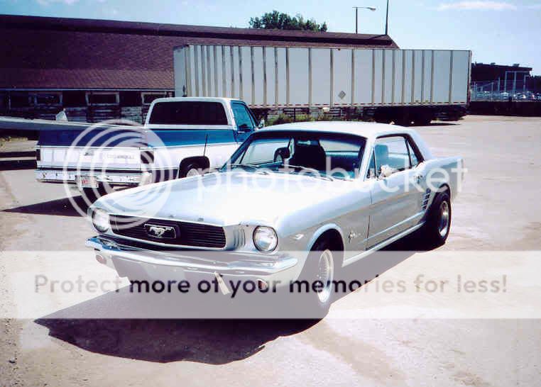 FordMustang2.jpg